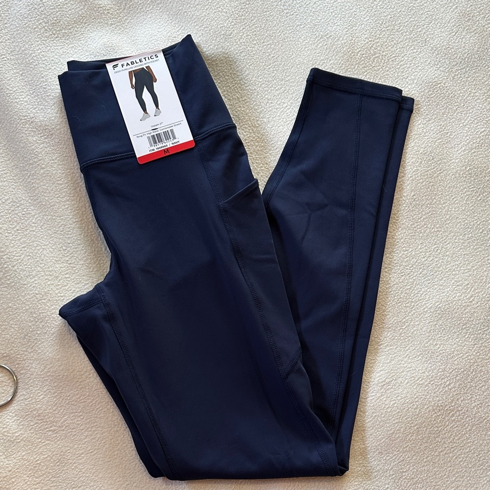 NWT Fabletics Navy Performance leggings size medium